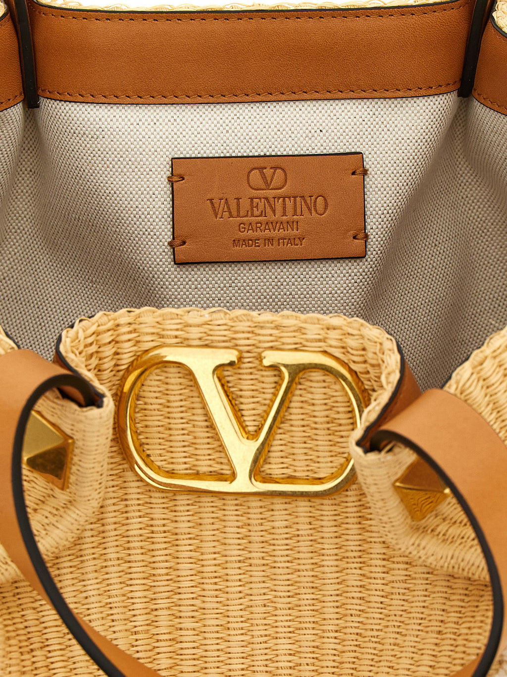 Shopping Valentino Garavani Medium Raffia